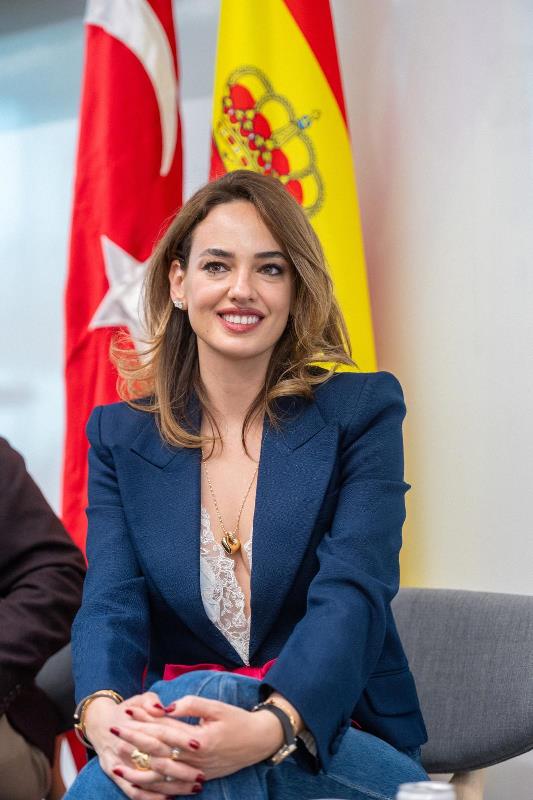 Seda Bakan�a �spanya�da Büyük �lgi 